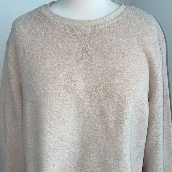 BROOKLYN CLOTH beige fleece crop top crewneck sweater in women’s size small. - Picture 3 of 10